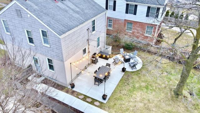 5281 N Kent AVENUE, Whitefish Bay, WI 53217