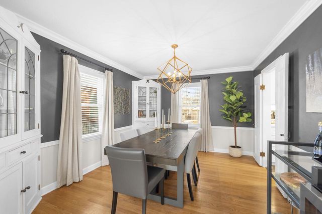 5281 N Kent AVENUE, Whitefish Bay, WI 53217