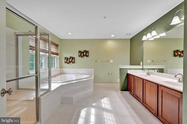 12401 NATHAN CT, Clinton, MD 20735
