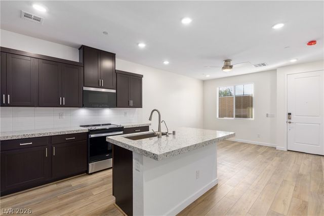 212 Freeport View Place, Henderson, NV 89011
