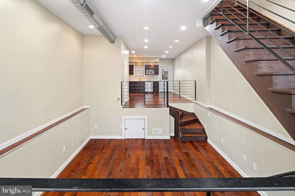 1009 S CHADWICK ST, PHILADELPHIA, PA 19146 — photo 4
