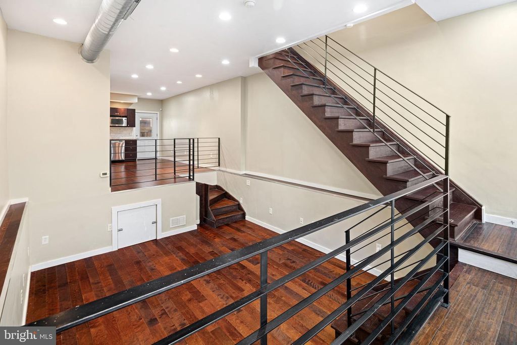 1009 S CHADWICK ST, PHILADELPHIA, PA 19146 — photo 5