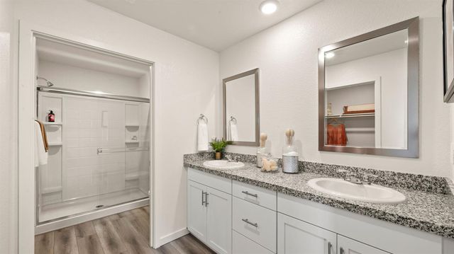 1656 Piner Ct, Yuba City, CA 95993