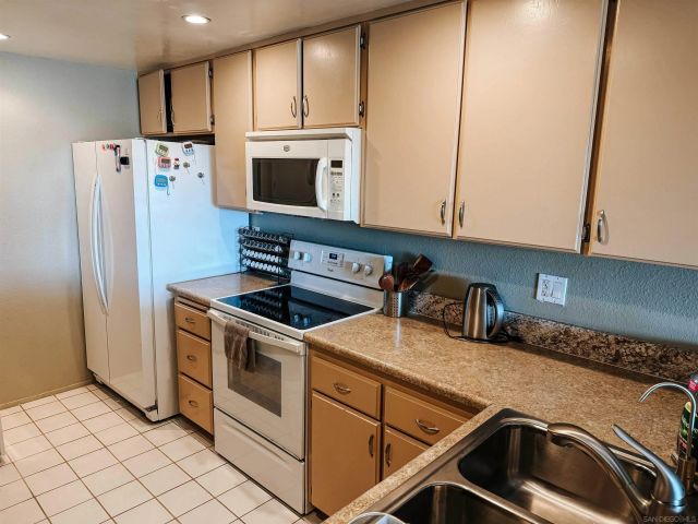 3098 Rue Dorleans 210, San Diego, CA 92110