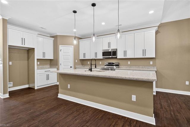 10174 Bank ST, Windsor, VA 23487