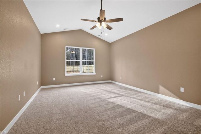 10174 Bank ST, Windsor, VA 23487