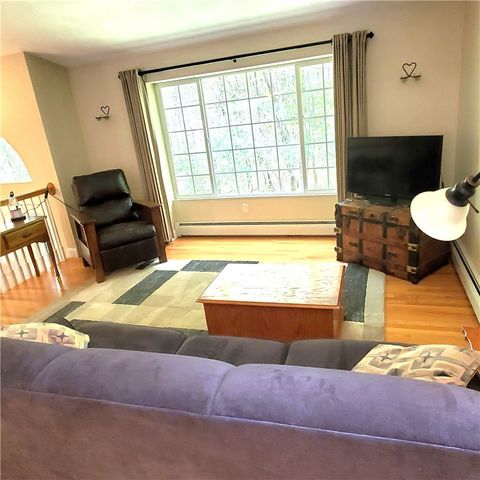 12 Ayoho Road, Coventry, RI 02816