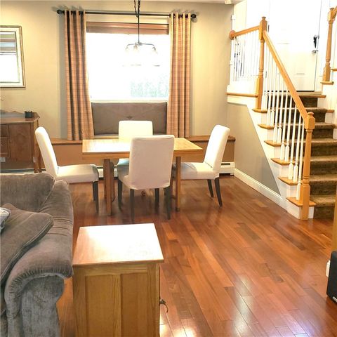 12 Ayoho Road, Coventry, RI 02816