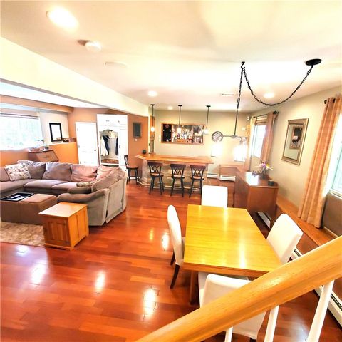 12 Ayoho Road, Coventry, RI 02816