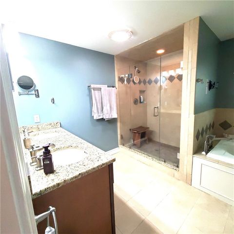 12 Ayoho Road, Coventry, RI 02816