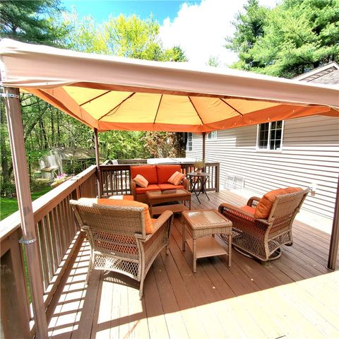 12 Ayoho Road, Coventry, RI 02816