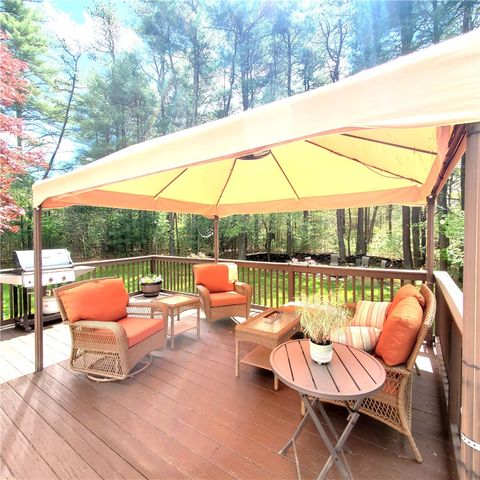 12 Ayoho Road, Coventry, RI 02816
