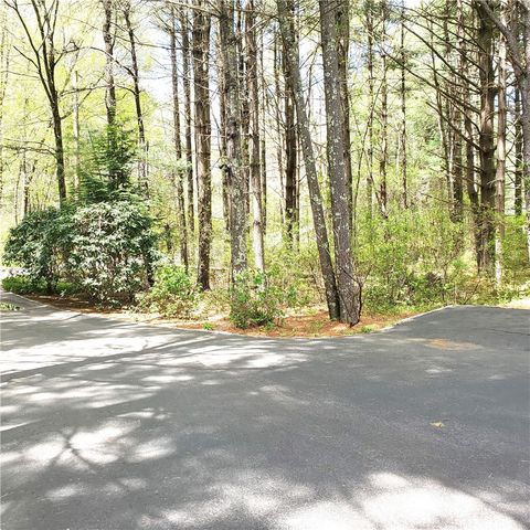 12 Ayoho Road, Coventry, RI 02816