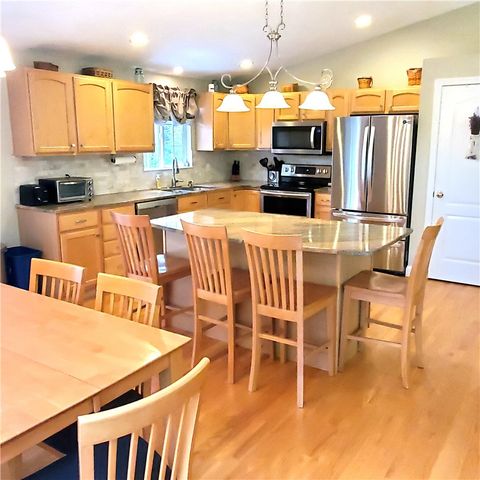 12 Ayoho Road, Coventry, RI 02816