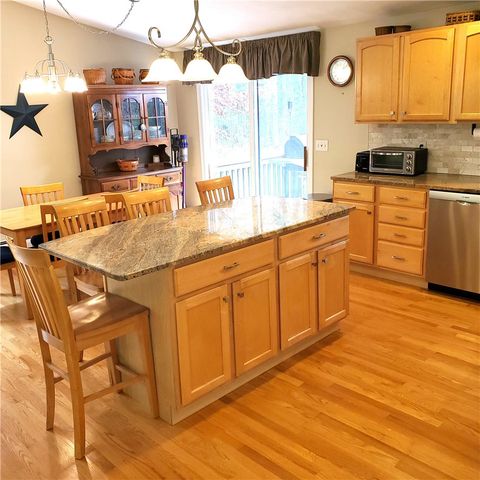 12 Ayoho Road, Coventry, RI 02816