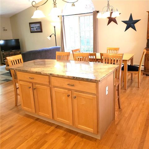 12 Ayoho Road, Coventry, RI 02816