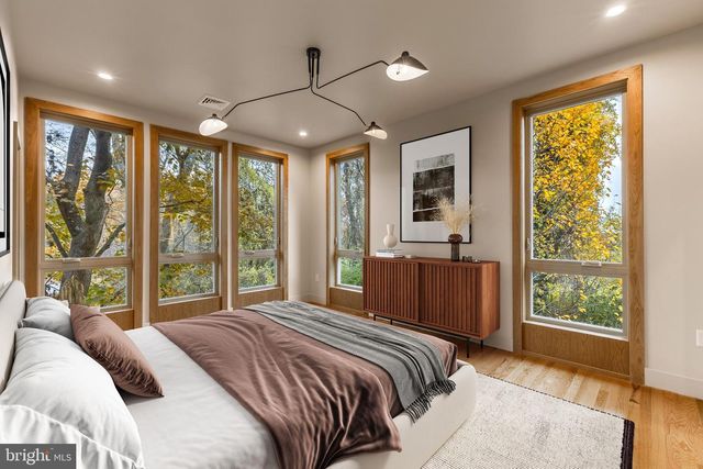 435 FERGUSON AVE, State College, PA 16803