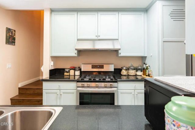 46 S Roosevelt Avenue 8, Pasadena, CA 91107