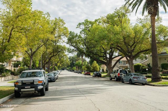 46 S Roosevelt Avenue 8, Pasadena, CA 91107