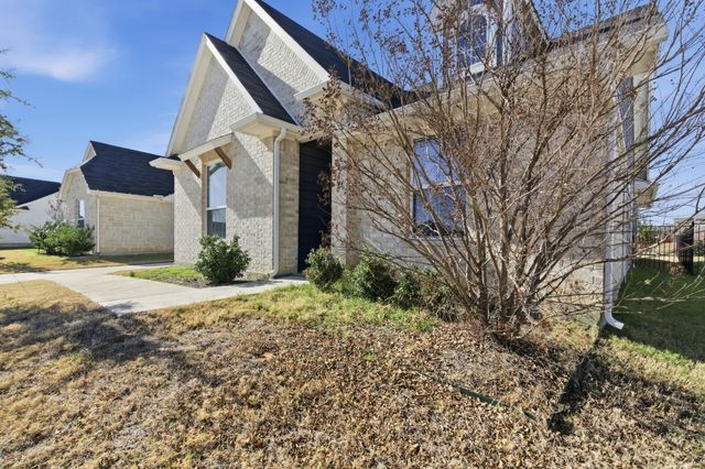 649 Charlotte Lane, Burleson, TX 76028