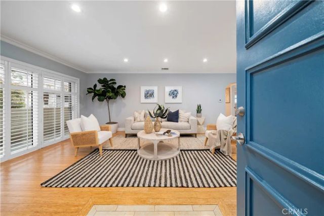 923 17th St 4, Santa Monica, CA 90403