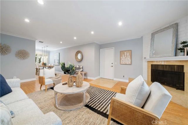 923 17th St 4, Santa Monica, CA 90403