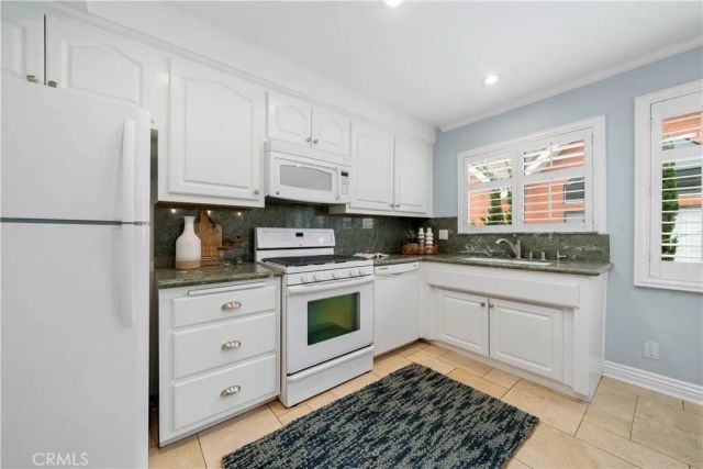 923 17th St 4, Santa Monica, CA 90403