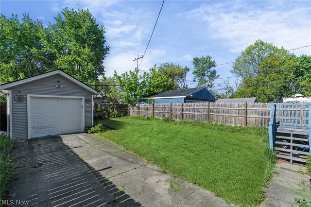 12505 Grimsby Avenue, Cleveland, OH 44135