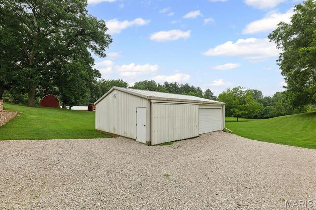 425 E Haller Drive, East Alton, IL 62024
