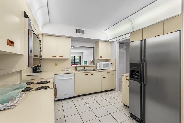 300 N Highway A1a 203c, Jupiter, FL 33477