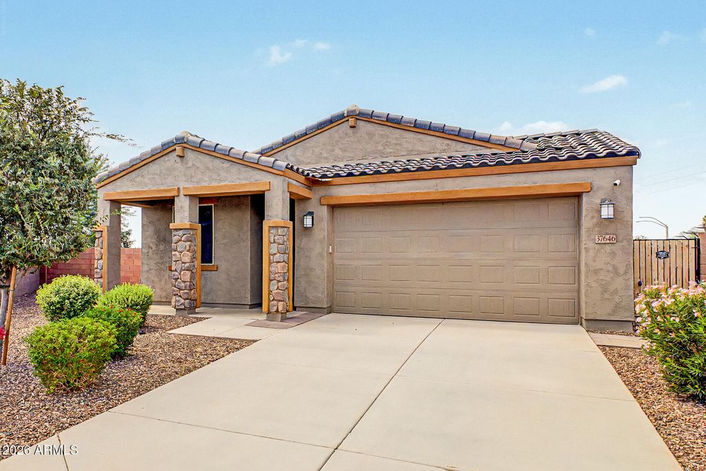 37646 N BRIDLEWOOD Lane, San Tan Valley, AZ 85140 — photo 2