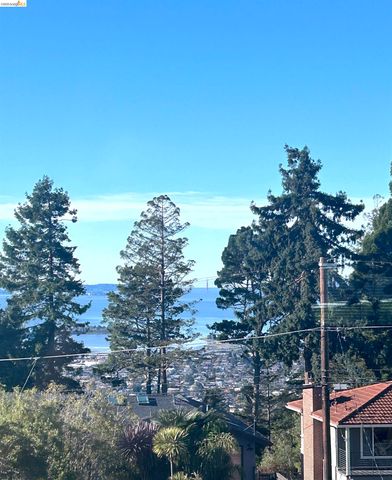 24 Arlington Ave., Kensington, CA 94707