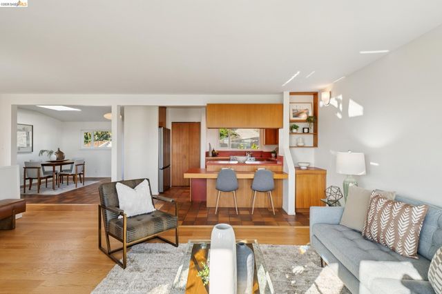 24 Arlington Ave., Kensington, CA 94707