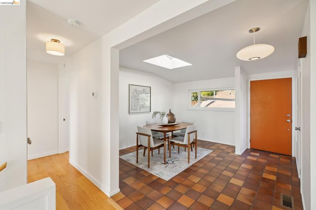 24 Arlington Ave., Kensington, CA 94707