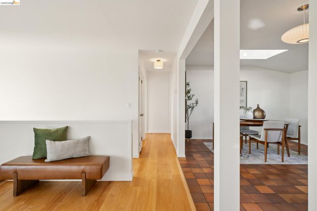 24 Arlington Ave., Kensington, CA 94707