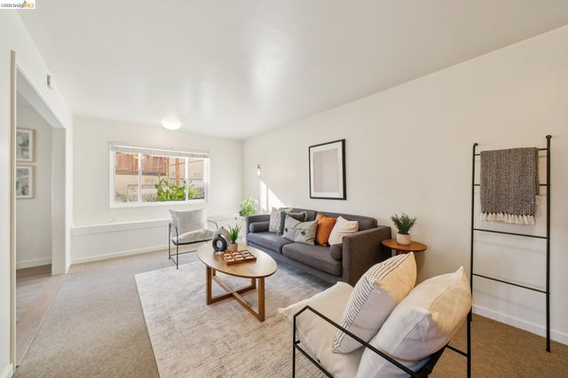 24 Arlington Ave., Kensington, CA 94707