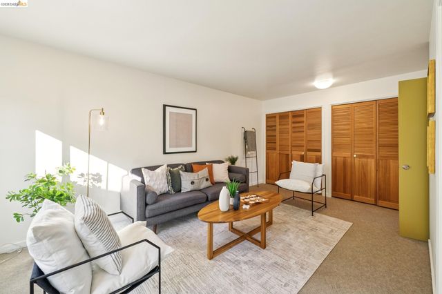 24 Arlington Ave., Kensington, CA 94707