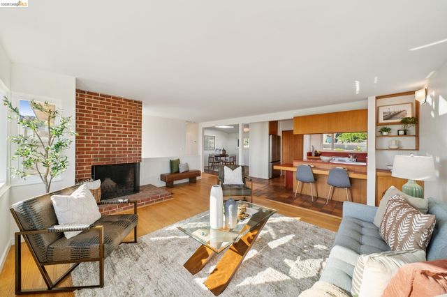 24 Arlington Ave., Kensington, CA 94707