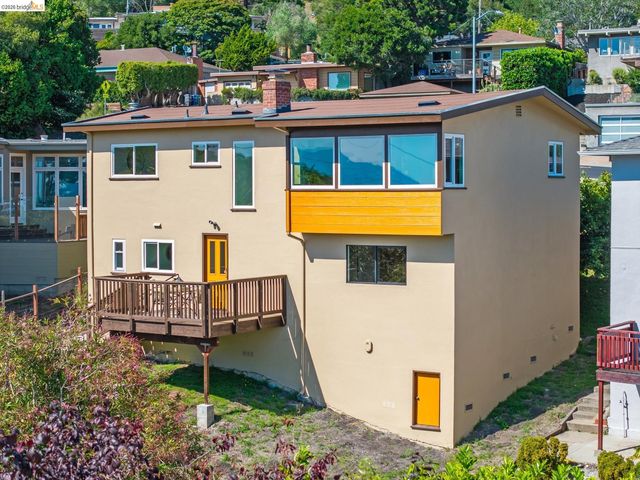 24 Arlington Ave., Kensington, CA 94707