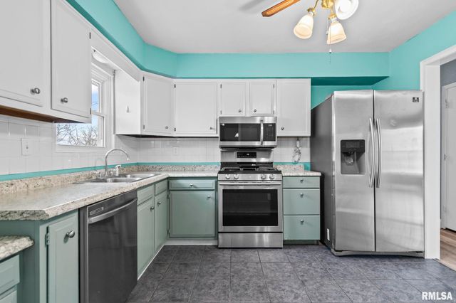 441 Armor Road, Springfield, IL 62704