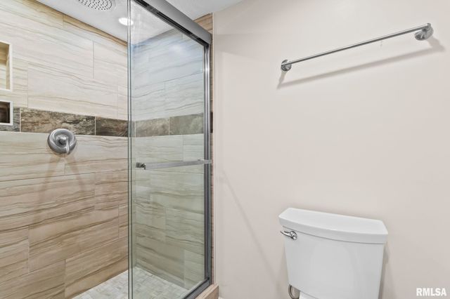 441 Armor Road, Springfield, IL 62704