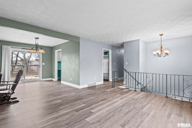 441 Armor Road, Springfield, IL 62704