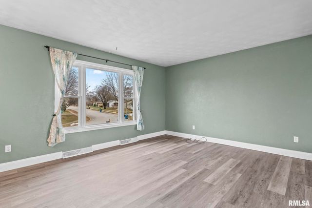 441 Armor Road, Springfield, IL 62704