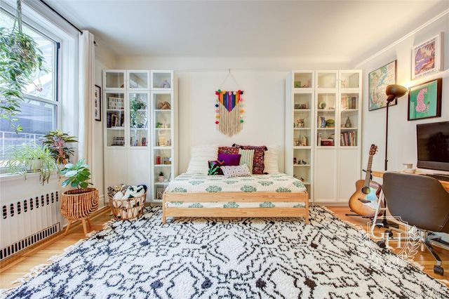 35-15 78th Street 1, Jackson Heights, NY 11372