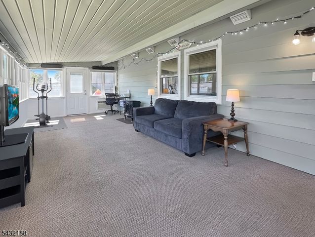 706 Rugby Road, Lopatcong Twp., NJ 08865