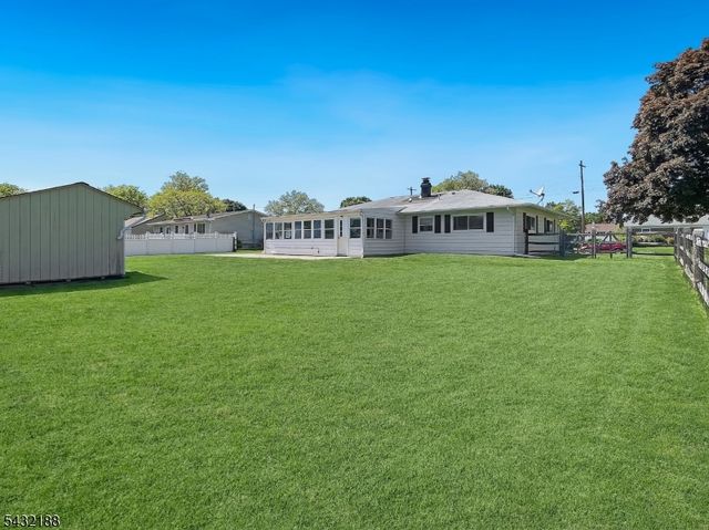 706 Rugby Road, Lopatcong Twp., NJ 08865