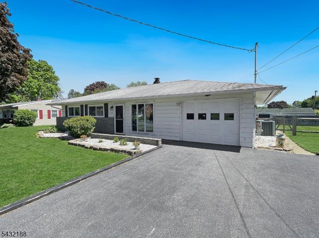 706 Rugby Road, Lopatcong Twp., NJ 08865