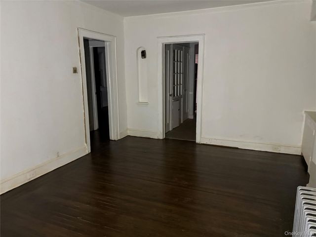 21 E Clinton Avenue, Roosevelt, NY 11575