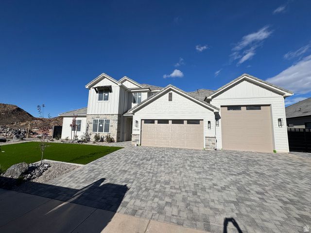 5338 W 2040 S, Hurricane, UT 84737