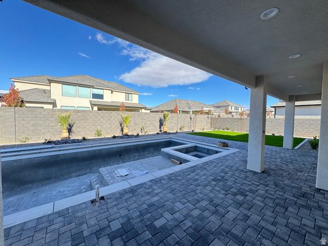 5338 W 2040 S, Hurricane, UT 84737